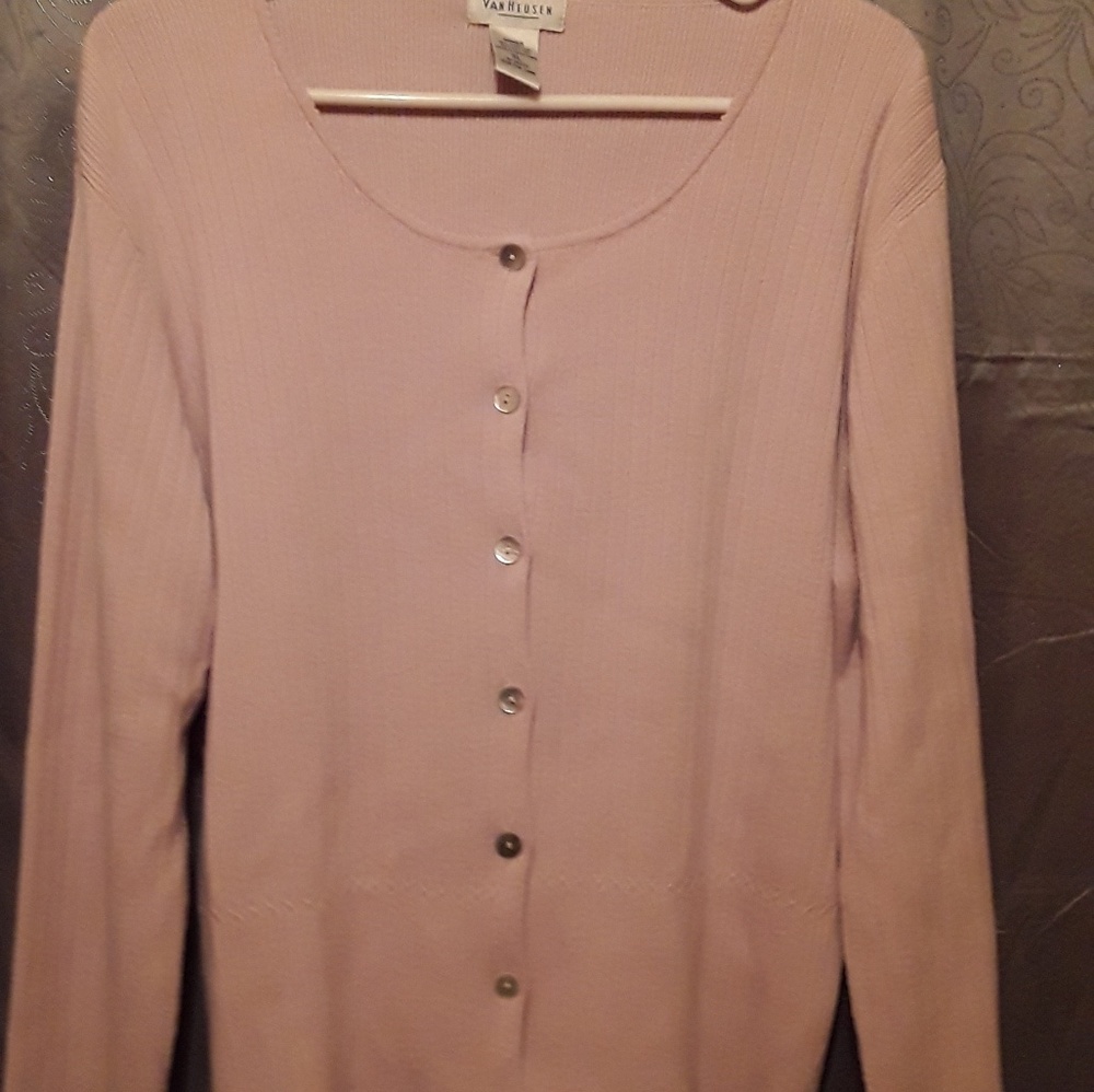 Van Huesen sweater